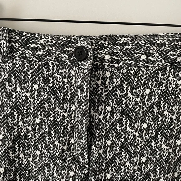 Cropped Pattern Dress Pant - Picture 3 of 3